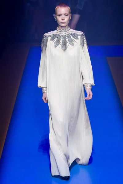 Look 58